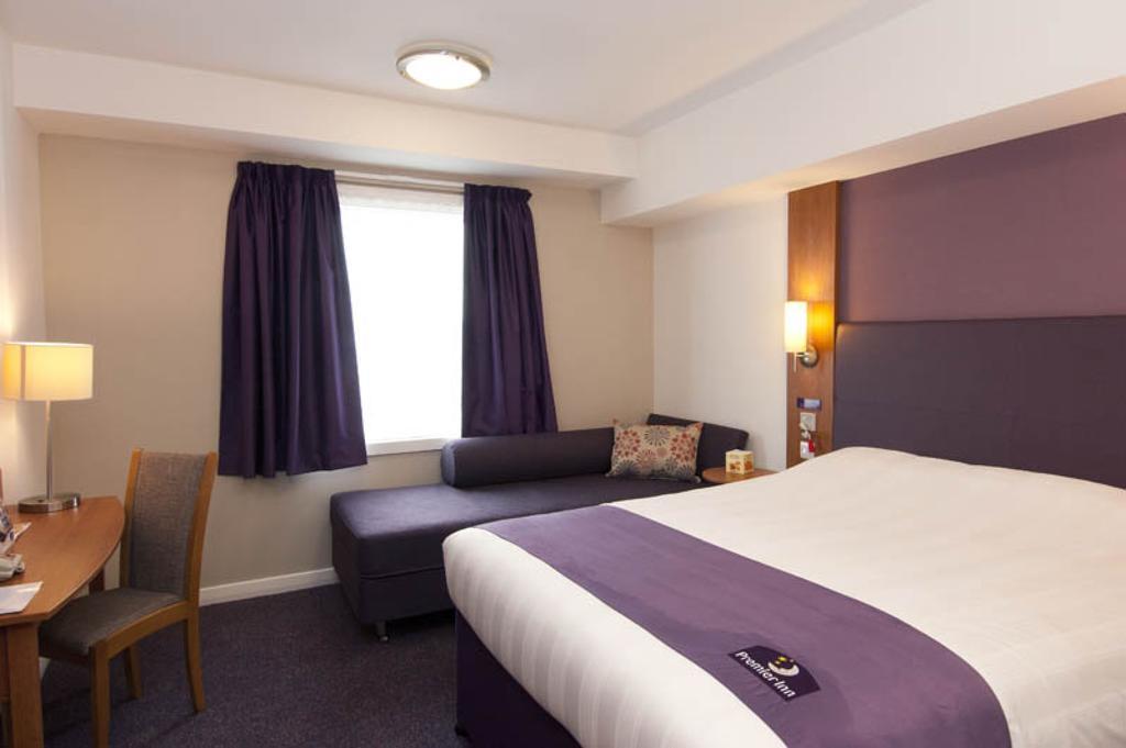 Premier Inn Watford - Croxley Green Eksteriør billede