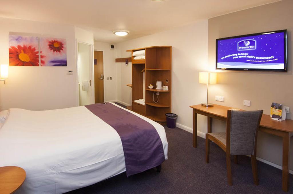 Premier Inn Watford - Croxley Green Eksteriør billede