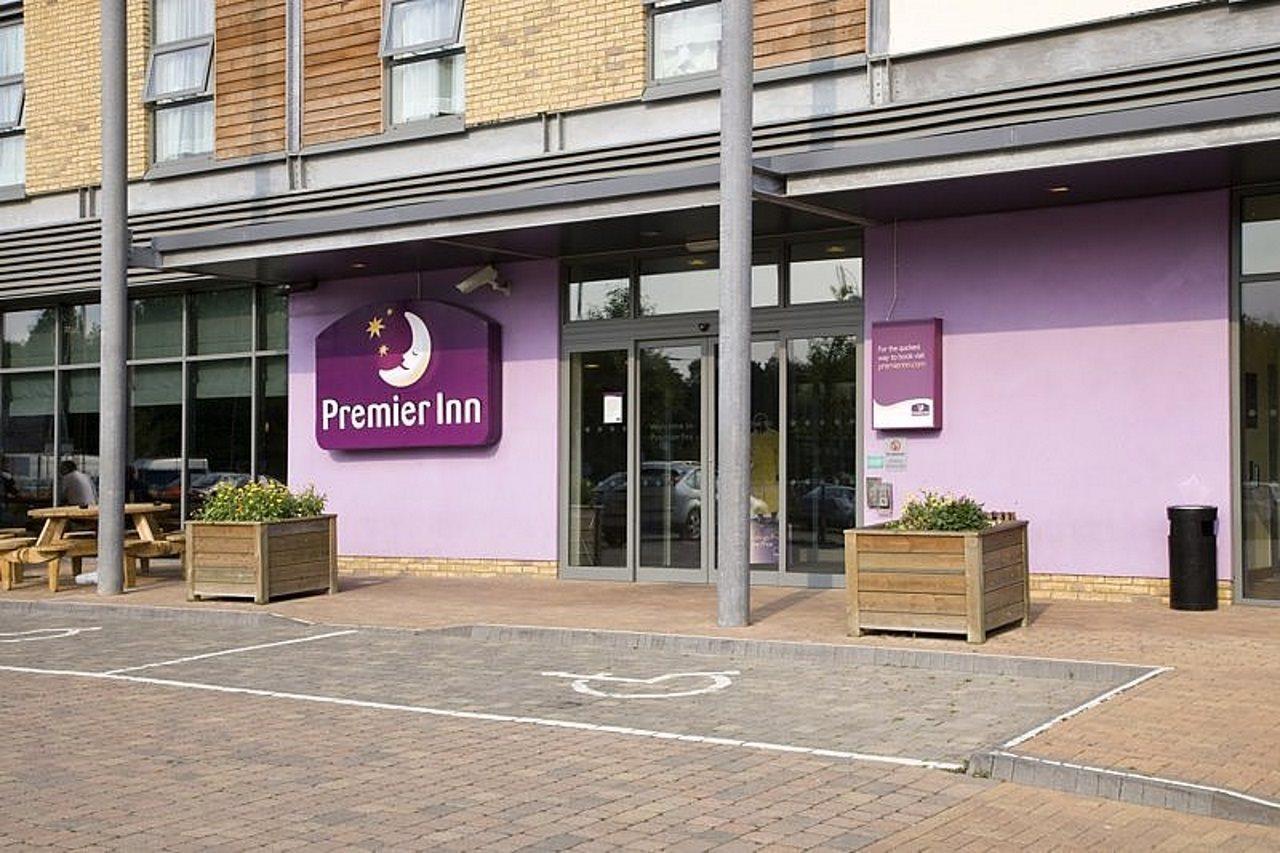 Premier Inn Watford - Croxley Green Eksteriør billede
